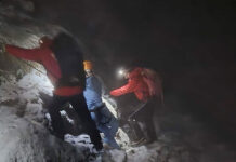 Salvamontiștii intervin pentru coborârea de pe munte a unor turişti neechipaţi corespunzător care încercau să ajungă la Sfinx