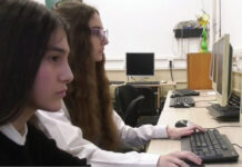 Clădirile Liceului Teoretic Azuga sunt în renovare, cu câteva zile înainte de începerea școlii. Unde vor învăța elevii